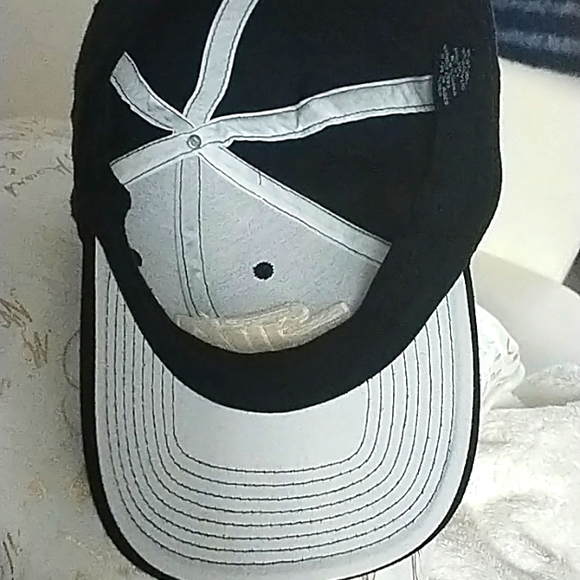 Star Wars Hat Cap Black & White Embroidery Snapback adjustable - Picture 3 of 5